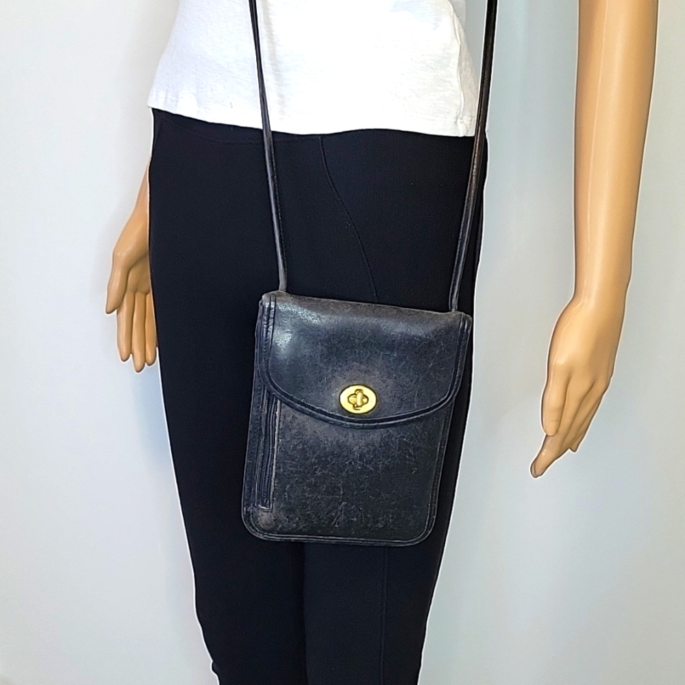 Vintage Coach Small Crossbody Black